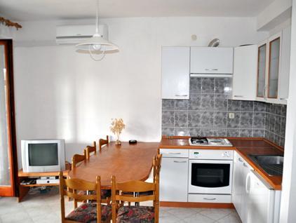 Apartments Ukic ตรีบูนย์ ภายนอก รูปภาพ
